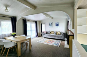 Cosy Lockwood in Town